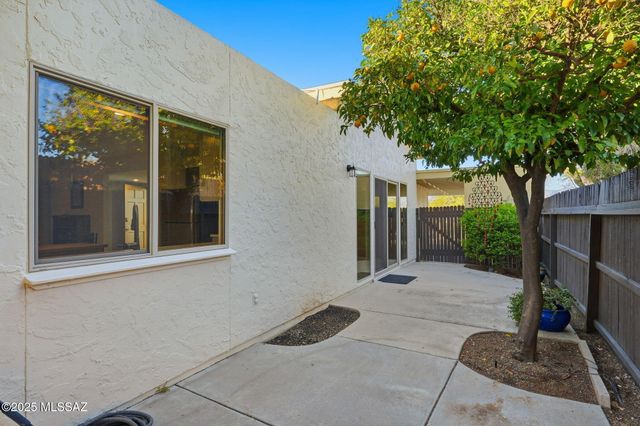 9812 E Skyview Drive, Tucson, AZ 85748