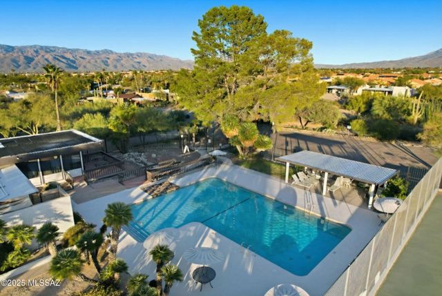 9812 E Skyview Drive, Tucson, AZ 85748