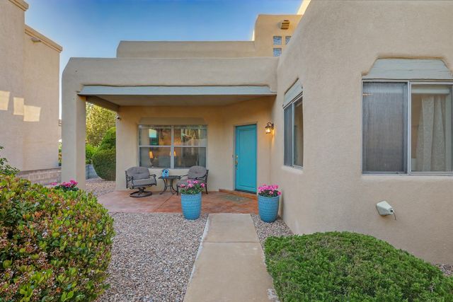10037 Barrinson NE, Albuquerque, NM 87111