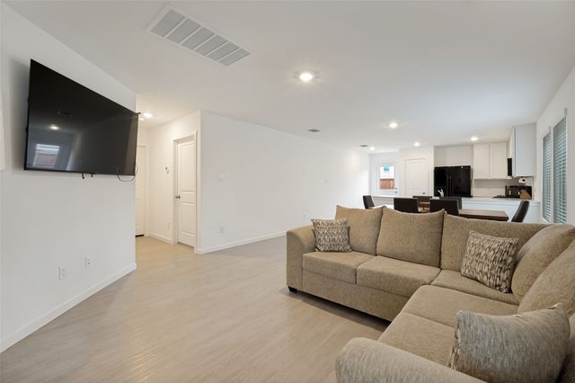 221 Ashbrook Street, Little Elm, TX 75068