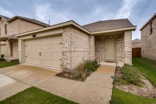 221 Ashbrook Street, Little Elm, TX 75068