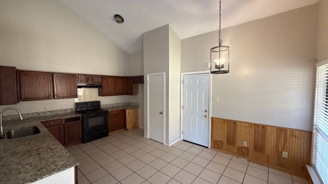 4420 Flamingo Way, Mesquite, TX 75150