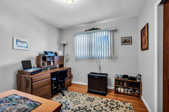 20 Fairwood Drive, Bayville, NJ 08721