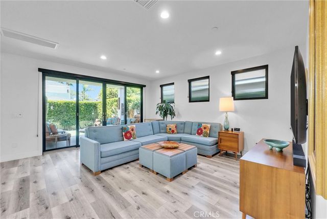 221 Attica, Long Beach, CA 90803