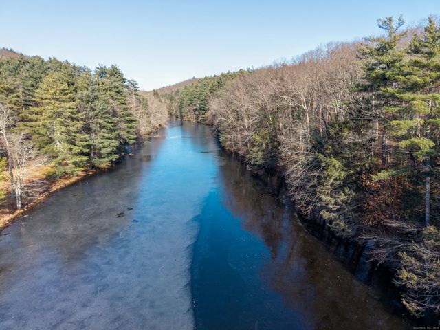 93 Furnace Avenue Apt. N13, Stafford, CT 06076