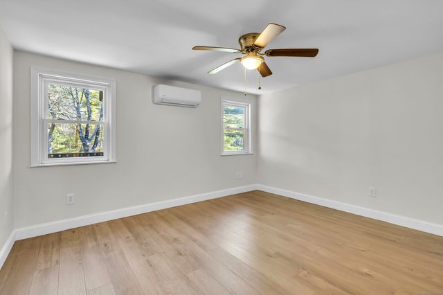 93 Furnace Avenue Apt. N13, Stafford, CT 06076