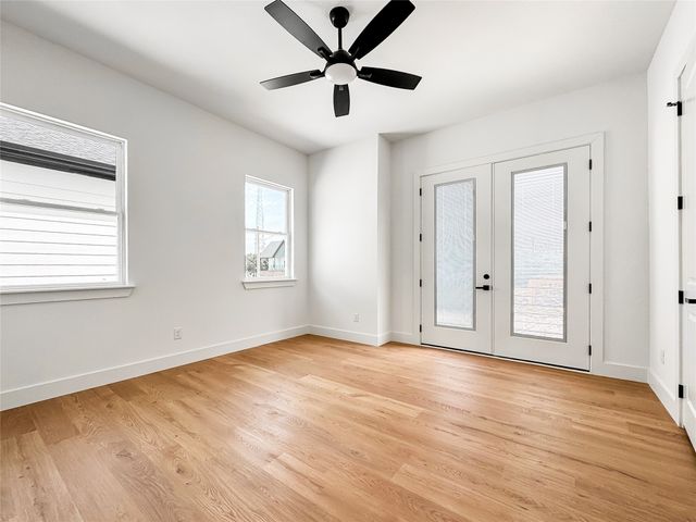 2417 Merlin Street, Dallas, TX 75215