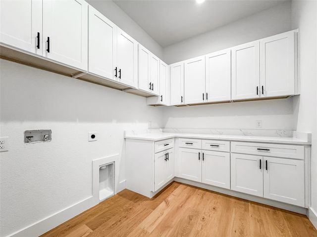 2417 Merlin Street, Dallas, TX 75215