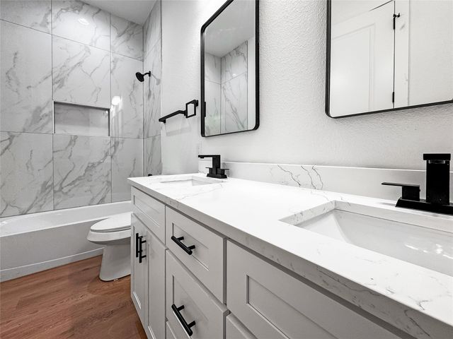 2417 Merlin Street, Dallas, TX 75215