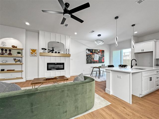 2417 Merlin Street, Dallas, TX 75215