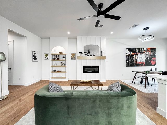 2417 Merlin Street, Dallas, TX 75215