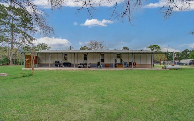 36 W Old Field Drive, Huffman, TX 77336