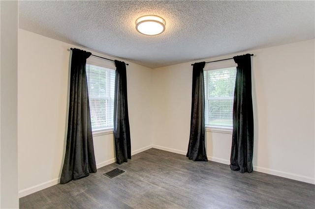 61 H Street, Lake Lotawana, MO 64086