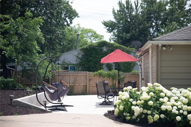 61 H Street, Lake Lotawana, MO 64086