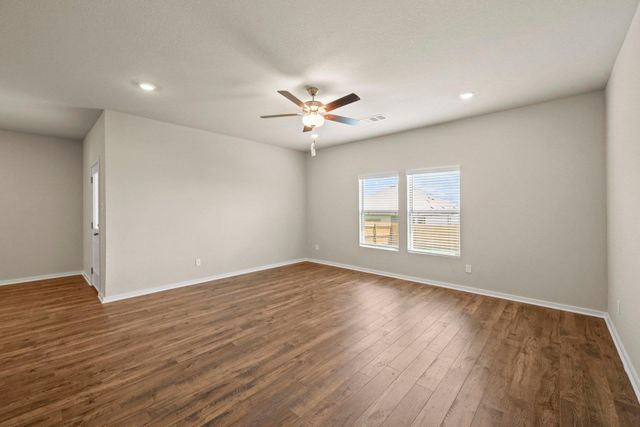 172 Wind Hill, Jarrell, TX 76537