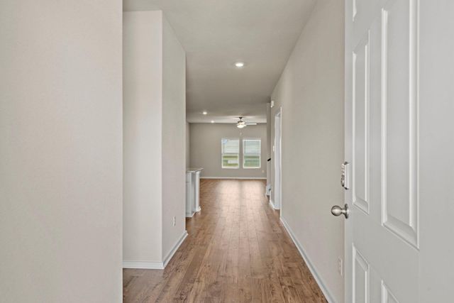 172 Wind Hill, Jarrell, TX 76537