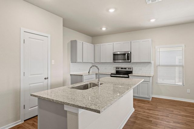 172 Wind Hill, Jarrell, TX 76537