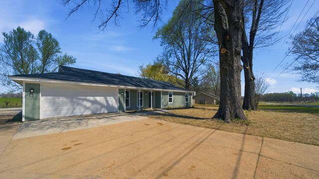 1254 BURNETT LN, Covington, TN 38019