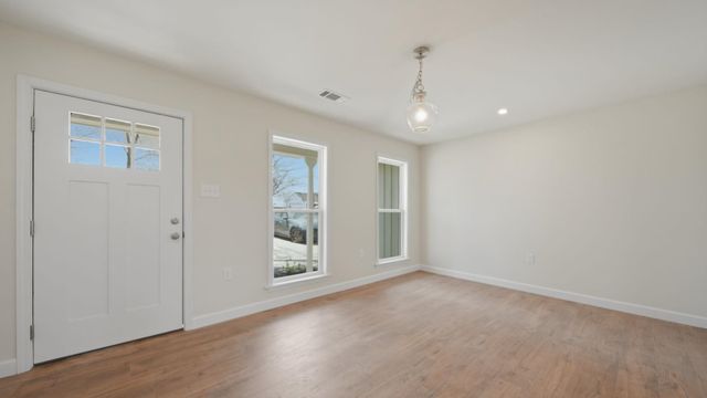 1254 BURNETT LN, Covington, TN 38019