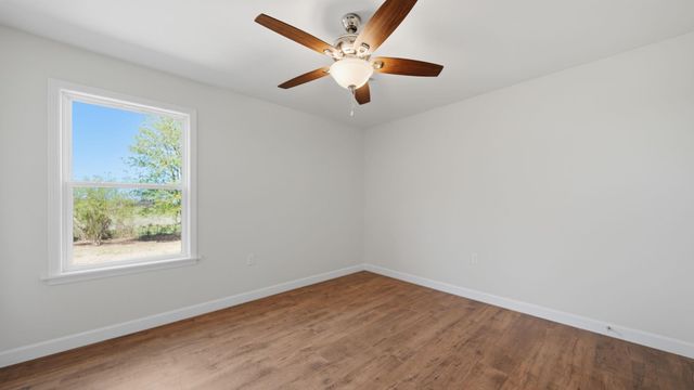 1254 BURNETT LN, Covington, TN 38019