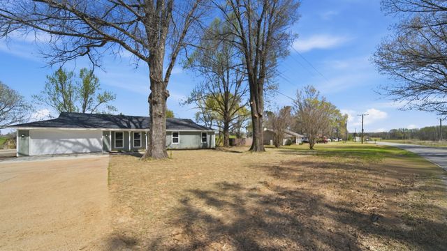 1254 BURNETT LN, Covington, TN 38019