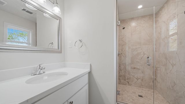 1254 BURNETT LN, Covington, TN 38019