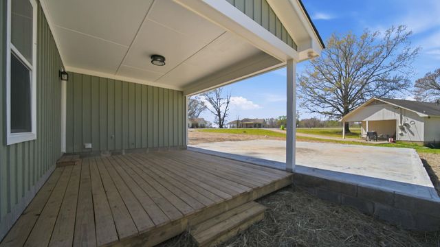 1254 BURNETT LN, Covington, TN 38019