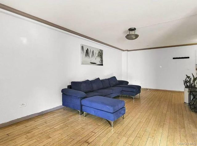 14055 34th Avenue 5B, Flushing, NY 11354