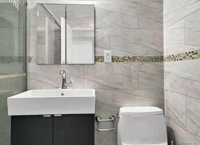 14055 34th Avenue 5B, Flushing, NY 11354