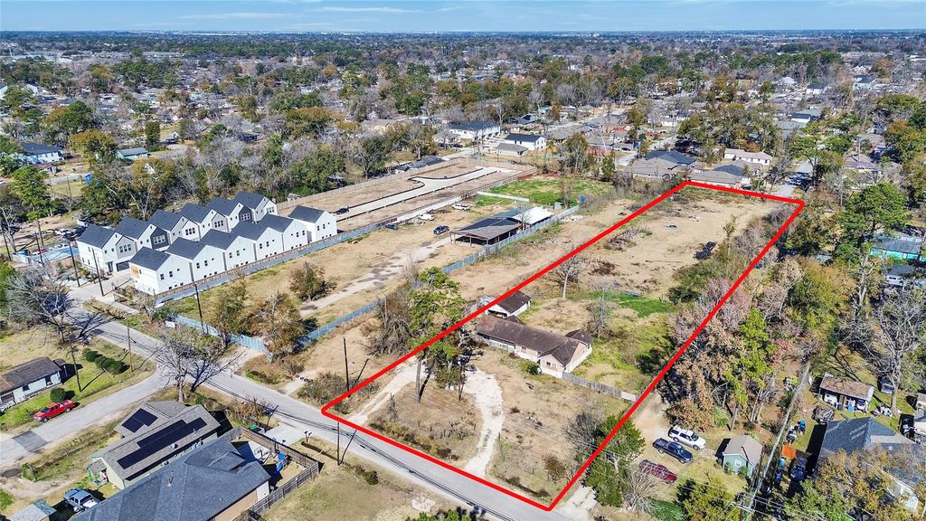 2212 Wilburforce Street, Houston, TX 77091