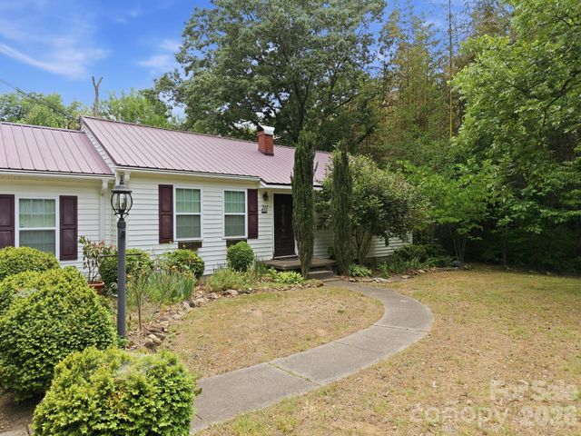 211 Sowers Ferry Road, Salisbury, NC 28144