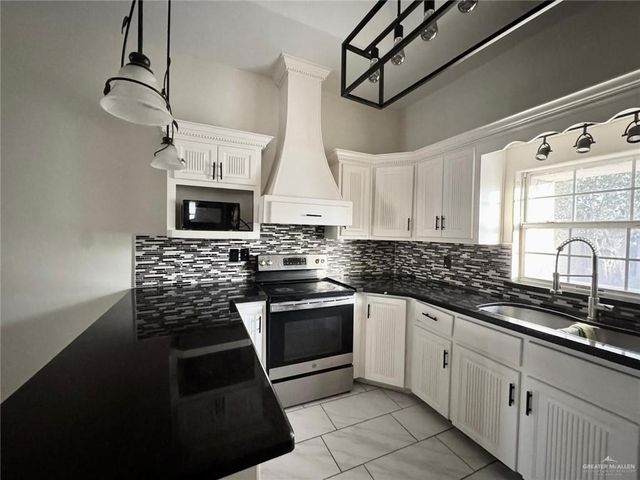 2709 Austin Avenue, Mcallen, TX 78501