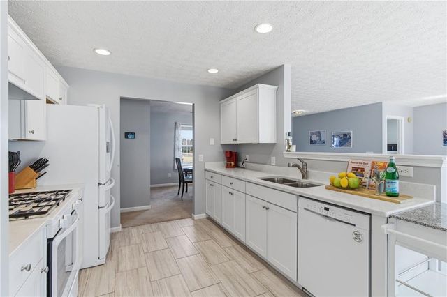 8425 River Hill Commons Drive, Ball Ground, GA 30107