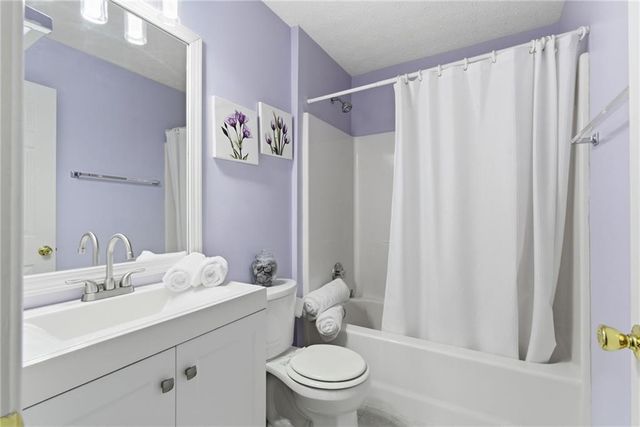 8425 River Hill Commons Drive, Ball Ground, GA 30107