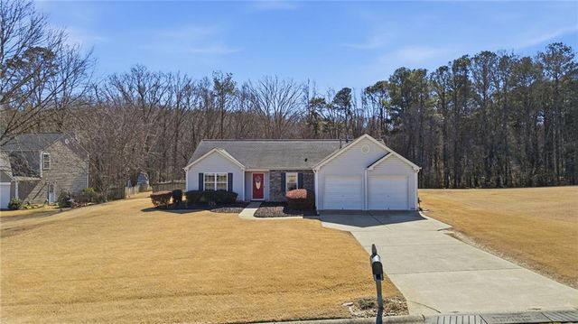 8425 River Hill Commons Drive, Ball Ground, GA 30107