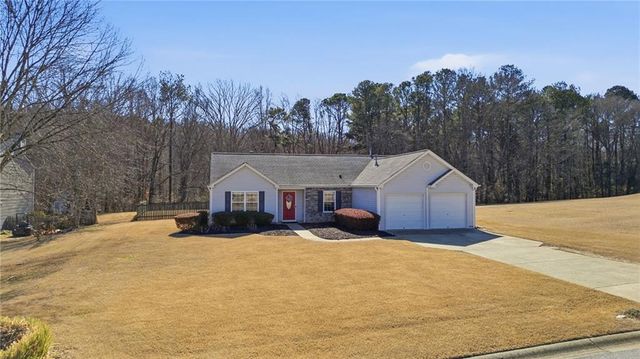 8425 River Hill Commons Drive, Ball Ground, GA 30107