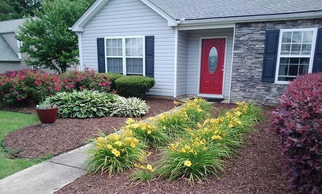 8425 River Hill Commons Drive, Ball Ground, GA 30107