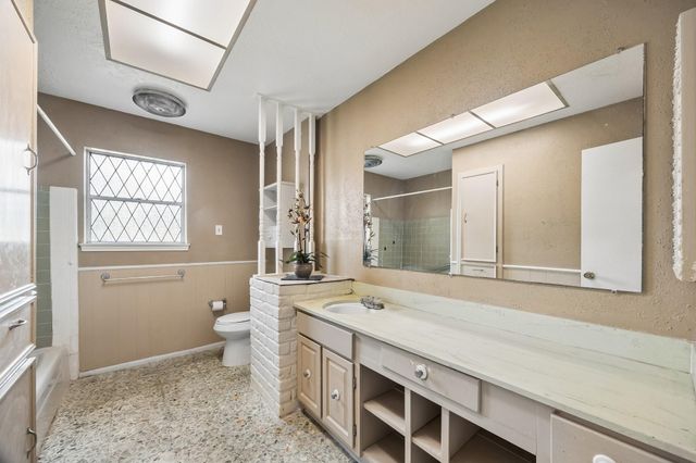 11302 Brighton Lane, Meadows Place, TX 77477