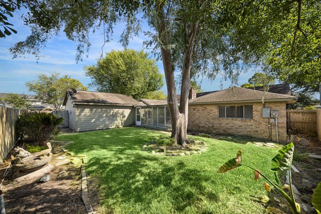 11302 Brighton Lane, Meadows Place, TX 77477
