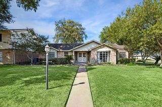 11302 Brighton Lane, Meadows Place, TX 77477