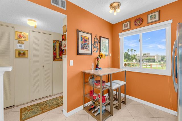 6795 Huntington Lane 306, Delray Beach, FL 33446