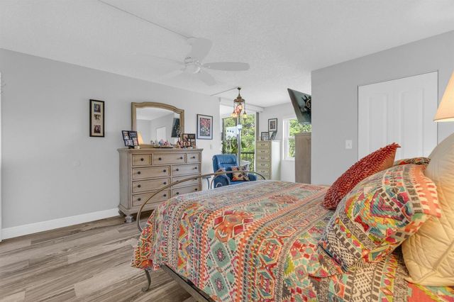 6795 Huntington Lane 306, Delray Beach, FL 33446