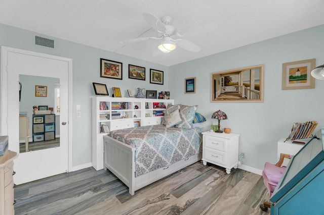 6795 Huntington Lane 306, Delray Beach, FL 33446