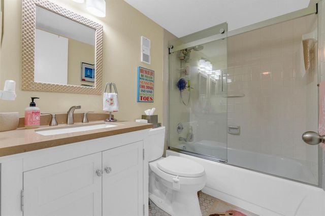 6795 Huntington Lane 306, Delray Beach, FL 33446