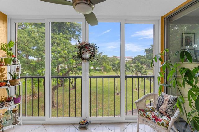 6795 Huntington Lane 306, Delray Beach, FL 33446