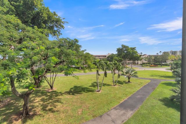 6795 Huntington Lane 306, Delray Beach, FL 33446