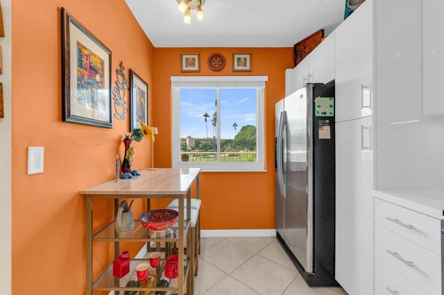 6795 Huntington Lane 306, Delray Beach, FL 33446
