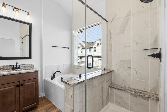 116 West Coralburst Loop, Montgomery, TX 77316