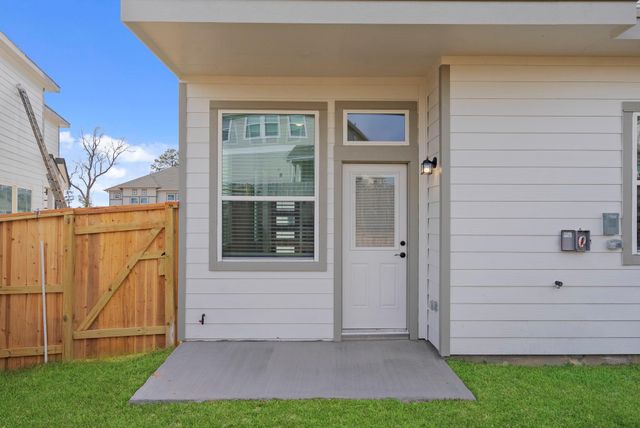 116 West Coralburst Loop, Montgomery, TX 77316