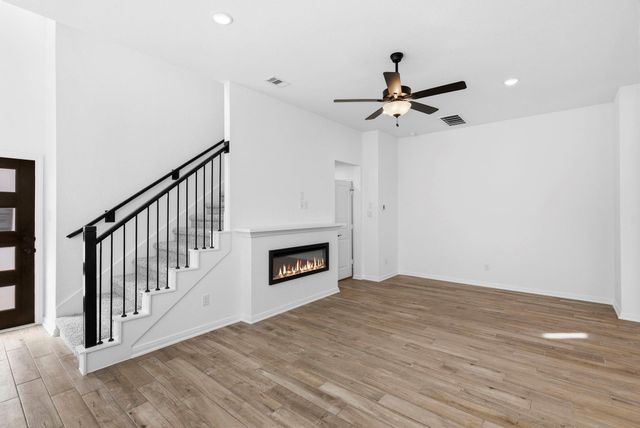 116 West Coralburst Loop, Montgomery, TX 77316